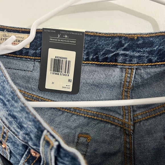 501 MID THIGH LIGHTWEIGHT WOMEN'S SHORTS Color - Canvas - Picture 9 of 11